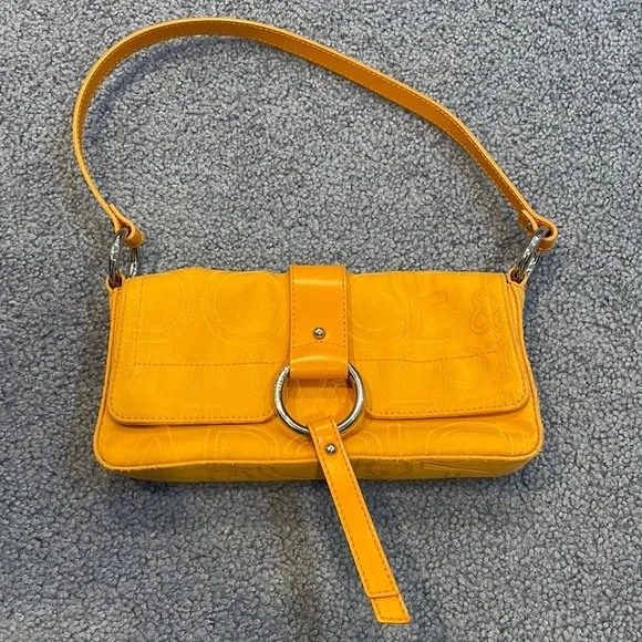 Authentic Dolce and Gabbana mini purse baguette style - Picture 1 of 7